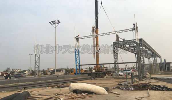 膜結(jié)構(gòu)大門施工照