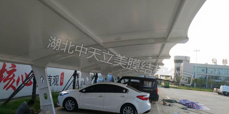 膜結(jié)構(gòu)車棚施工照片