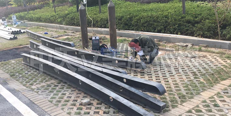 膜結(jié)構(gòu)車棚施工照片