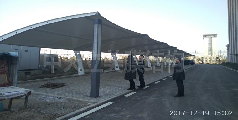 膜結(jié)構(gòu)車棚成品照片