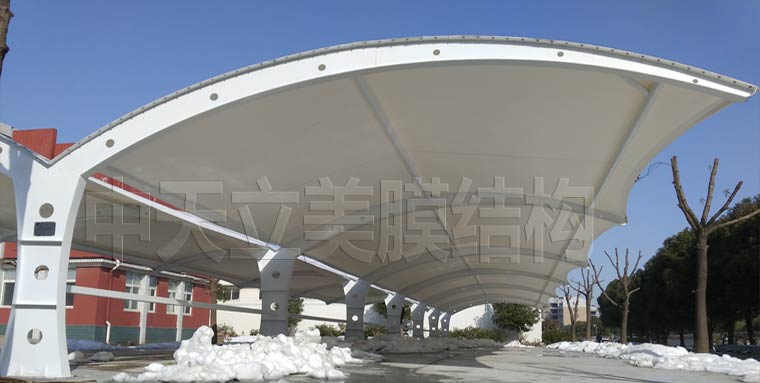 中天立美停車棚成品照