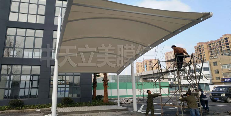 中天立美大門膜結(jié)構(gòu)施工照片