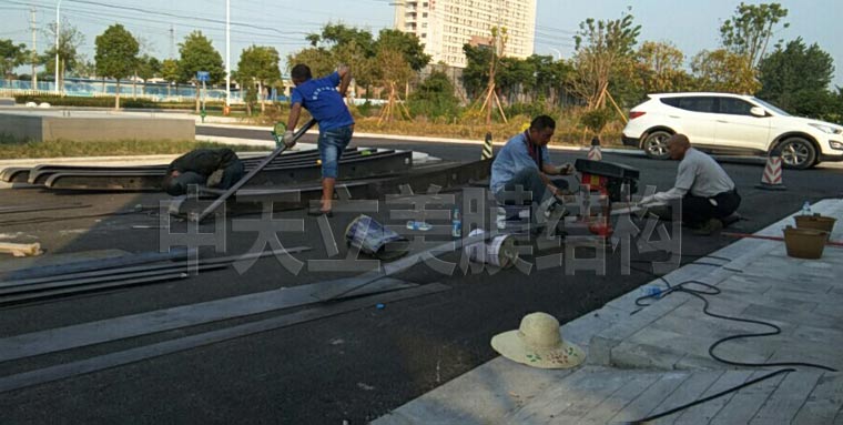 中天立美車棚-現(xiàn)場(chǎng)加工