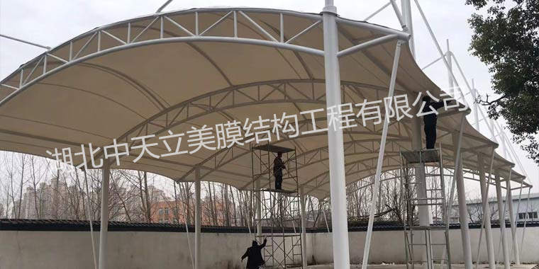 中天立美-籃球場(chǎng)膜結(jié)構(gòu)完工