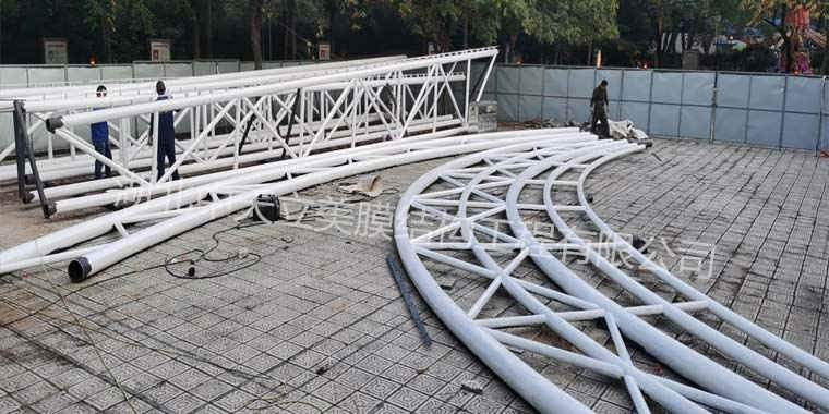 膜結(jié)構(gòu)舞臺施工-中天立美