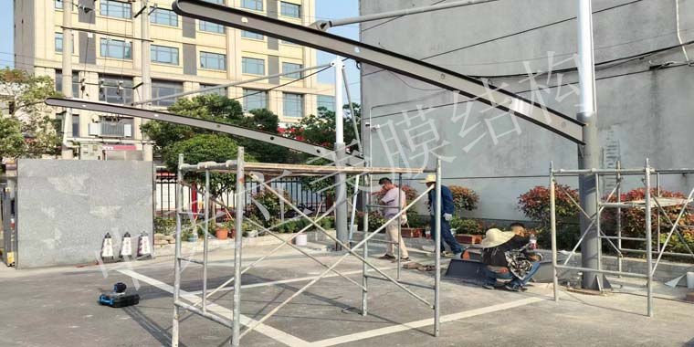 車棚廠家膜結(jié)構(gòu)