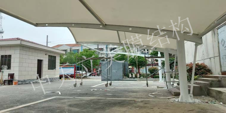 膜結(jié)構(gòu)車棚廠家