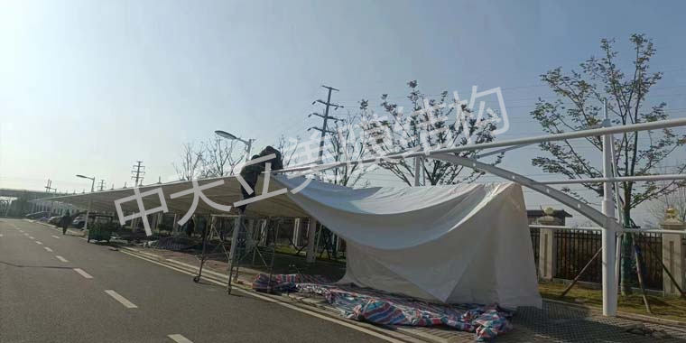 停車棚廠家膜結(jié)構(gòu)